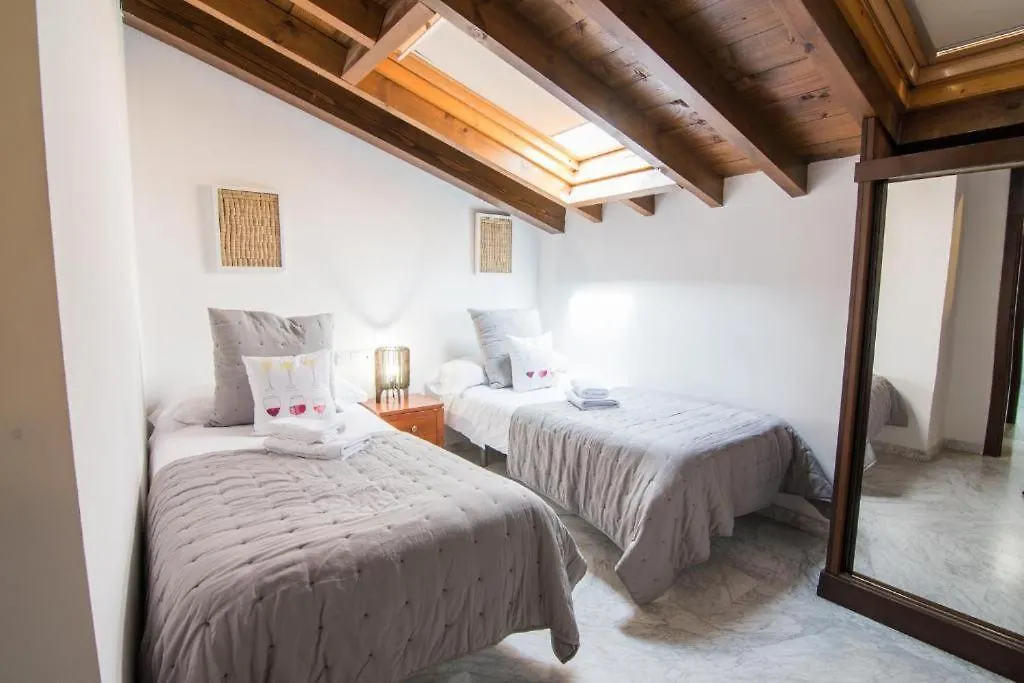 Tuguest Atico Gracia Apartment Granada